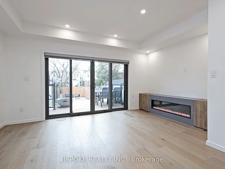 707 Mortimer Ave — Photo 12