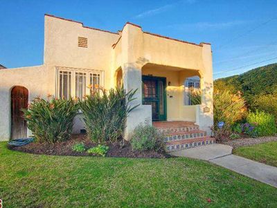 8901 Olin St, Los Angeles, CA, 90034