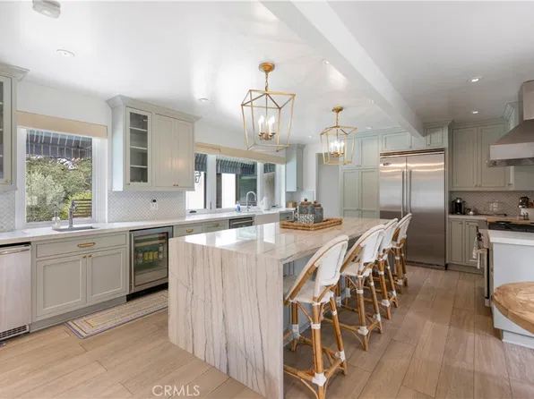 2445 Vista Laguna Ter, Pasadena, CA 91103