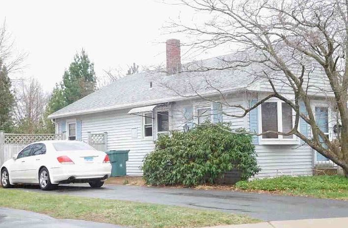 2nd image of 41 Pioneer Cir