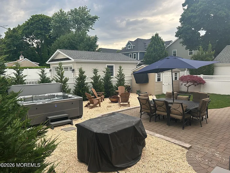 15 S Jackson Ave — Photo 18