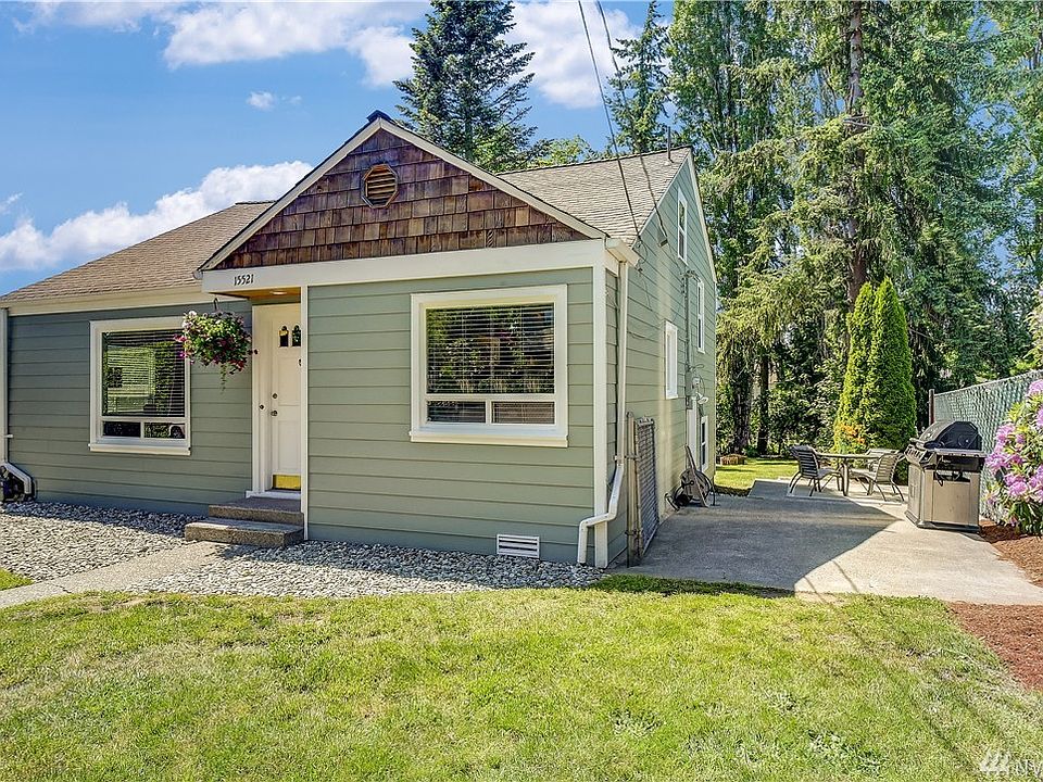 This sweet home has space to grow up, down and back!