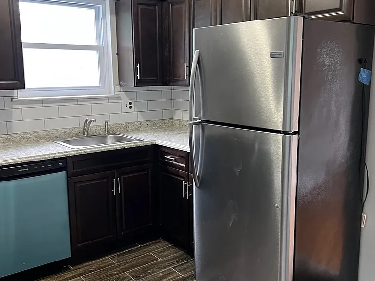 16 Maynard Dr #B — Photo 4