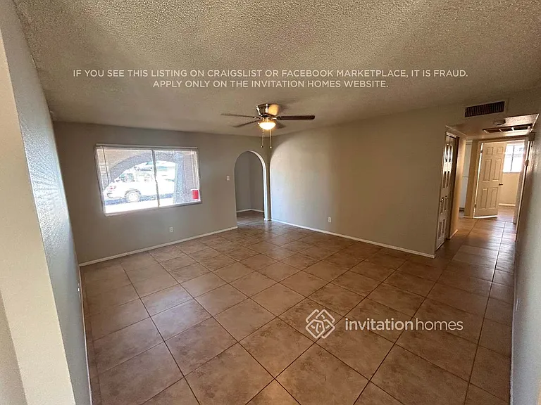 6731 W Denton Ln — Photo 3