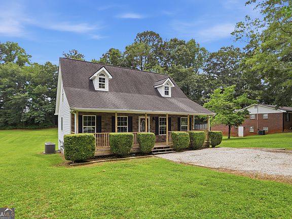 3rd image of 345 Rainey Rd