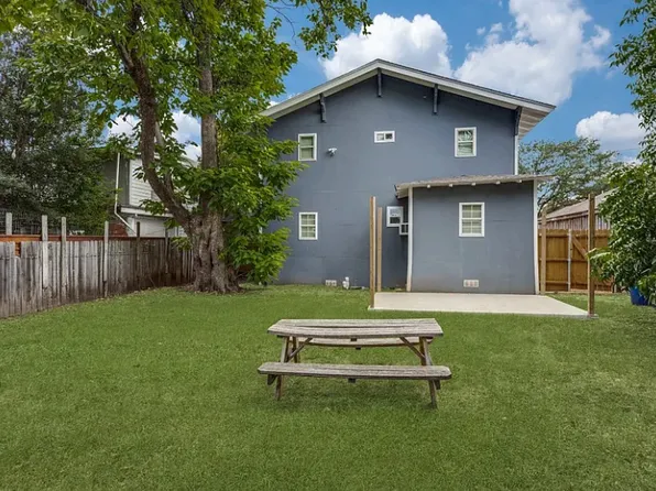 735 W 10th St APT C, Dallas, TX 75208