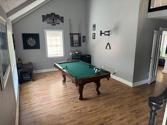 3rd image of 661 Dale Dr