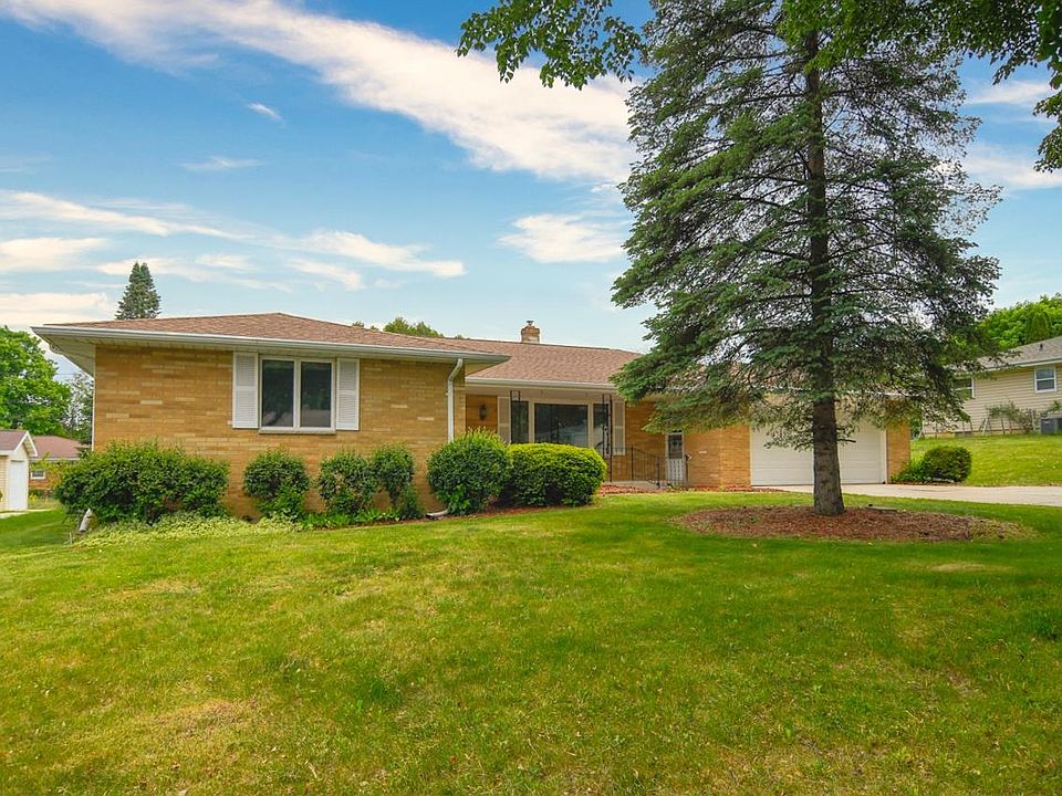 1st image of 2059 Jamesford Ave