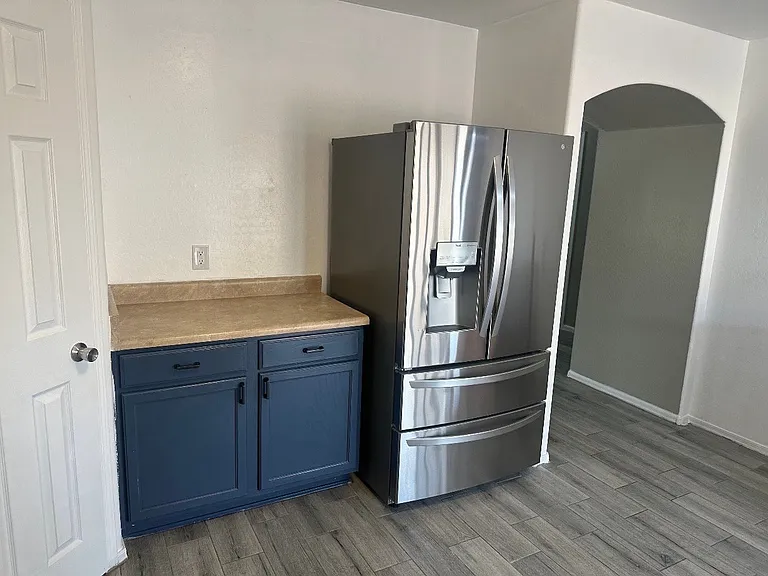 1004 S 226th Ave — Photo 8