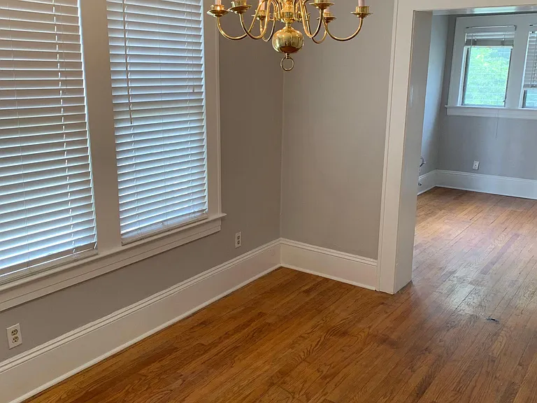 1132 Cherry St — Photo 3