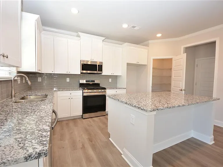 232 Hellen Valley Dr — Photo 18