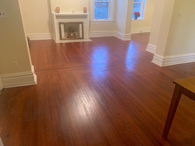 Large Living Room with fireplace