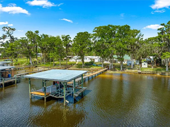 115 N Lake George Dr, Georgetown, FL 32139