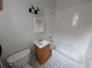 223 Hawthorne Ave #1F, Newark, NJ 07112
