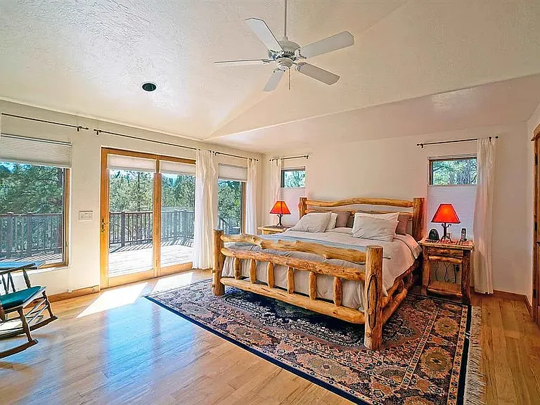 Master suite bedroom