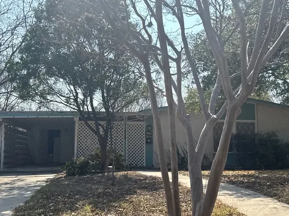 238 Pinewood Ln, San Antonio, TX 78216