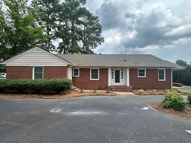 3 bed, 2182 sqft, $2,000 — Photo 1