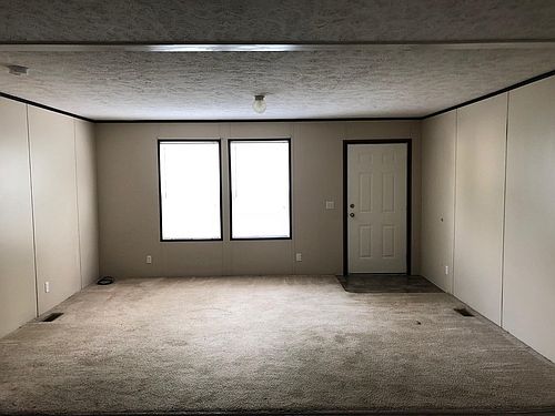 2nd image of 4484 Knollwood Dr