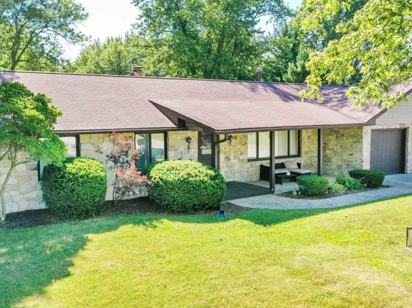 541 S Western Heights Loop, Monticello, IN 47960