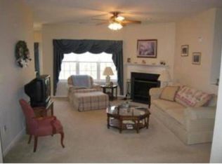 373 Hopkins Landing Dr, Essex, MD 21221