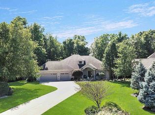 23288 Bluff Crest Dr, Elkhart, IN 46516