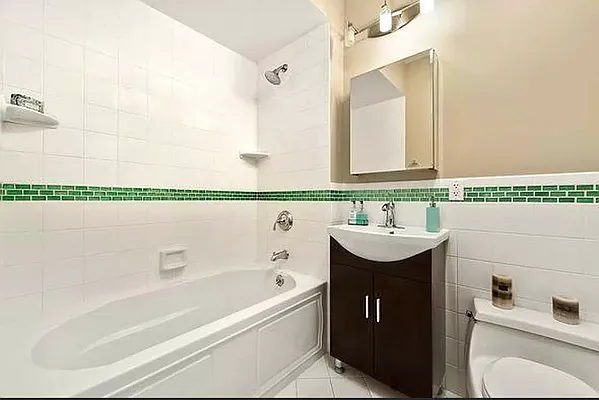 Rented by Compass | media 13