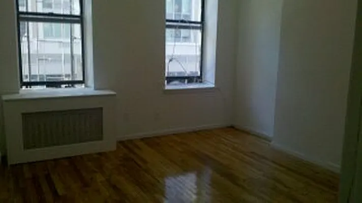 Rented by Rent Manhattan | media 2