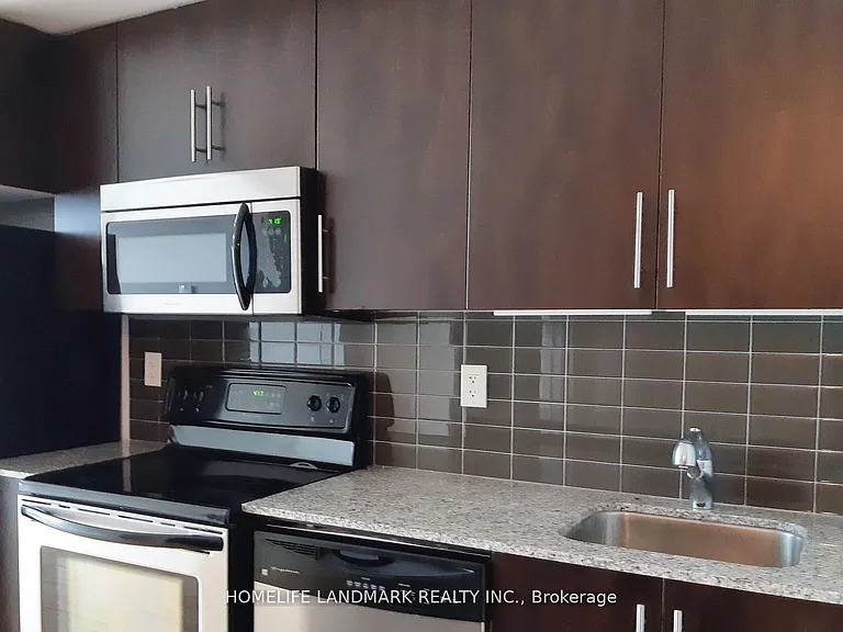 65 Bremner Blvd #4709 — Photo 4
