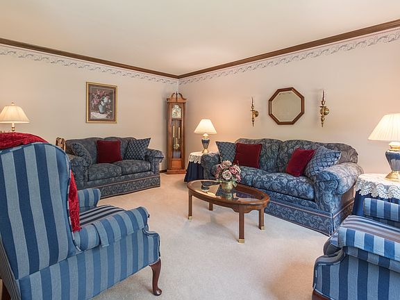5th image of 810 Madiera Dr