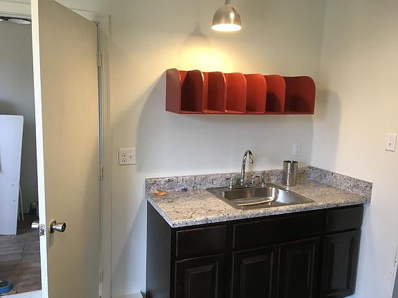 Kitchen sink area