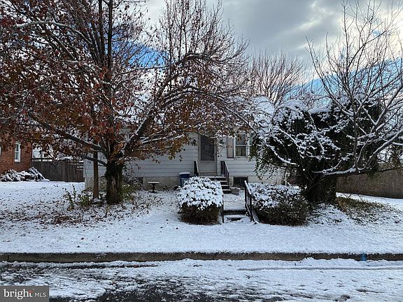 2nd image of 22 Monroe St