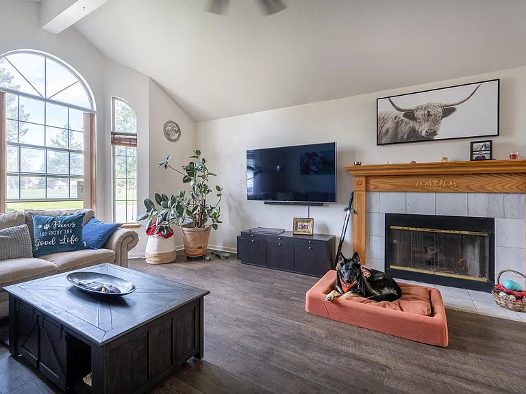 1852 Harbor Town Dr — Photo 7