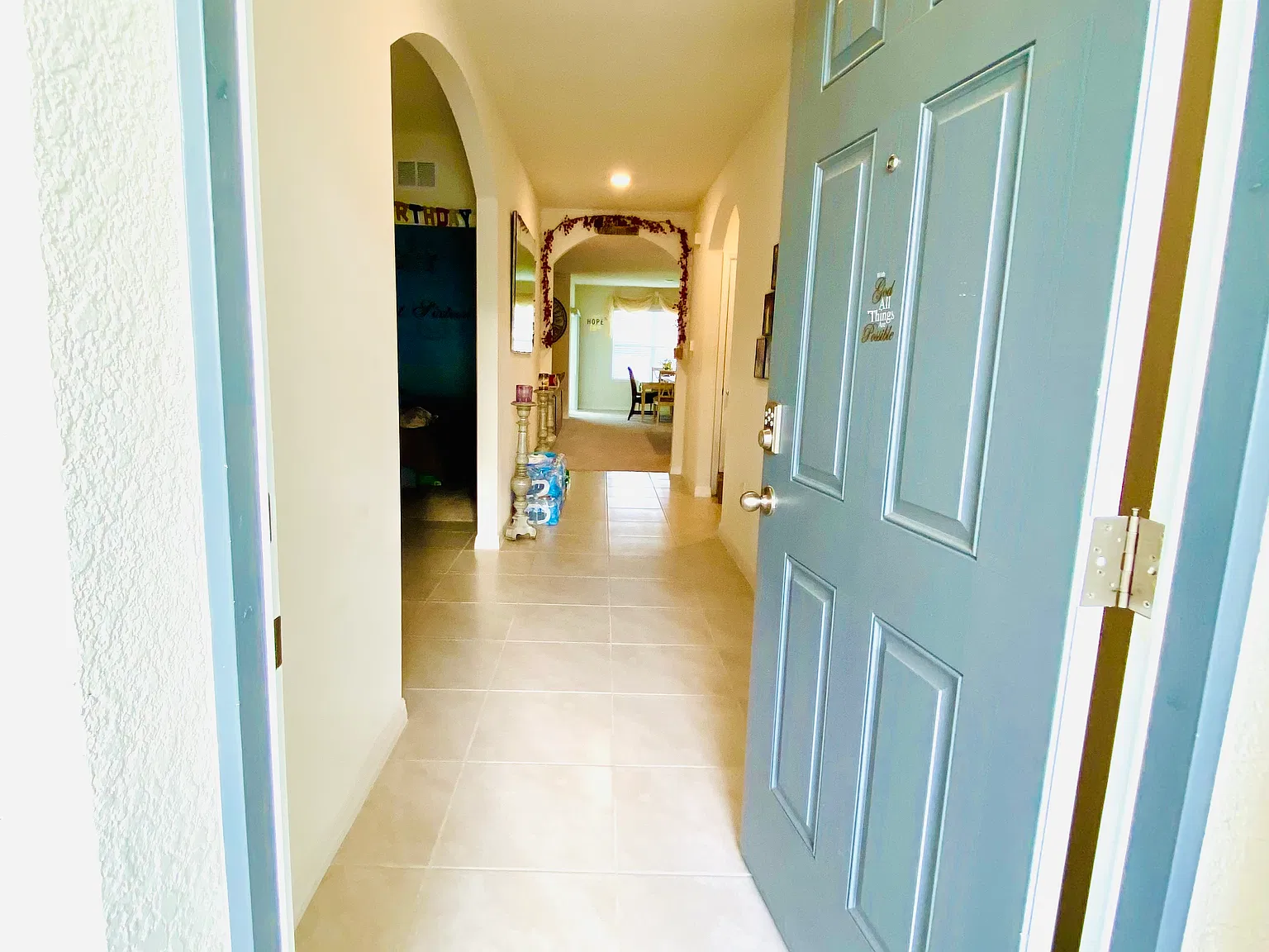 3 bed, 1690 sqft, $1,925 — Photo 3
