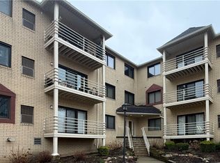 19510 Lorain Rd APT 206, Fairview Park, OH 44126