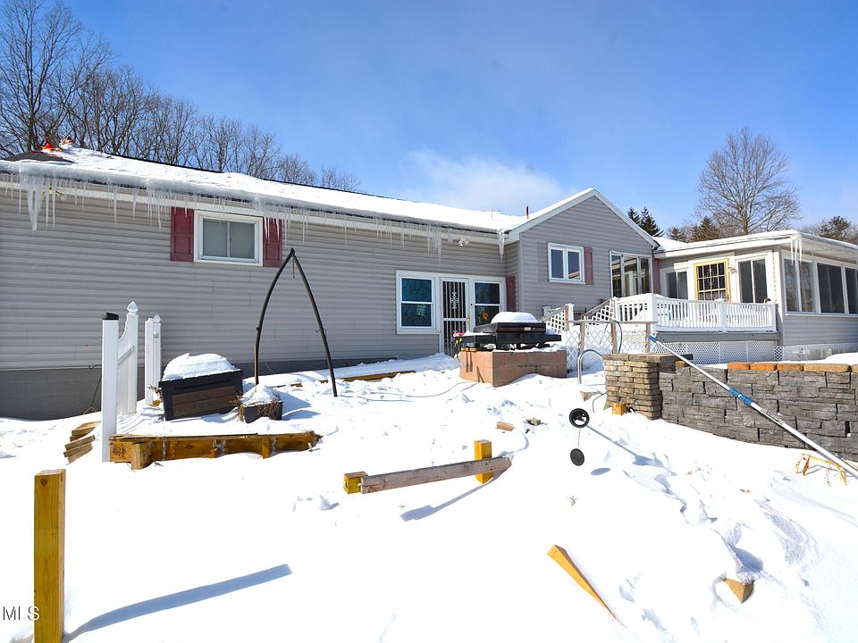 1st image of 875 Davis Rd