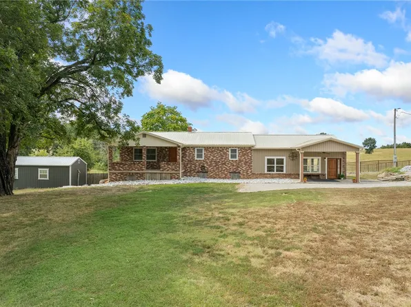 776 County Road 811, Green Forest, AR 72638