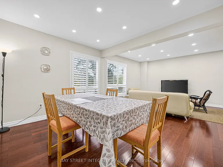 646 Village Pkwy #26 — Photo 13