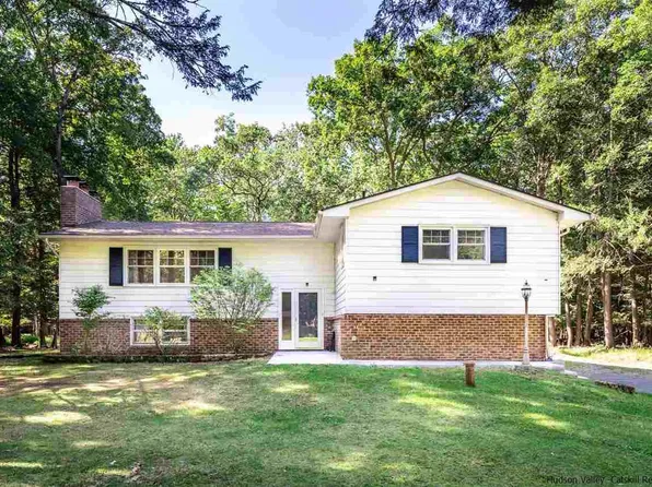 28 Whitney Drive, Woodstock, NY 12498