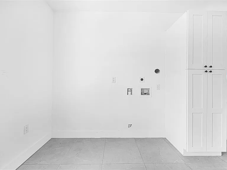 7990 NW 8th Ave — Photo 27