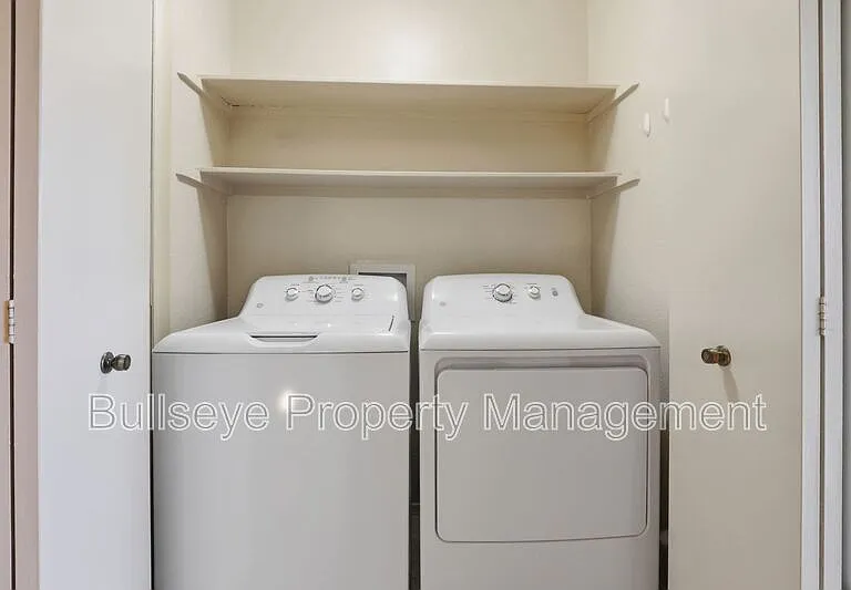 18624 N 93rd Ave — Photo 6