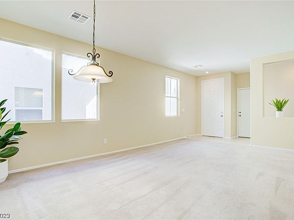 4th image of 268 Morning Crest Ave