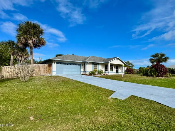 175 Chaloupe Ter, Sebastian, FL 32958