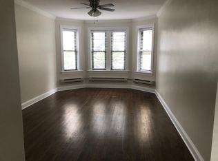 3842 N Greenview Ave #1W, Chicago, IL 60613