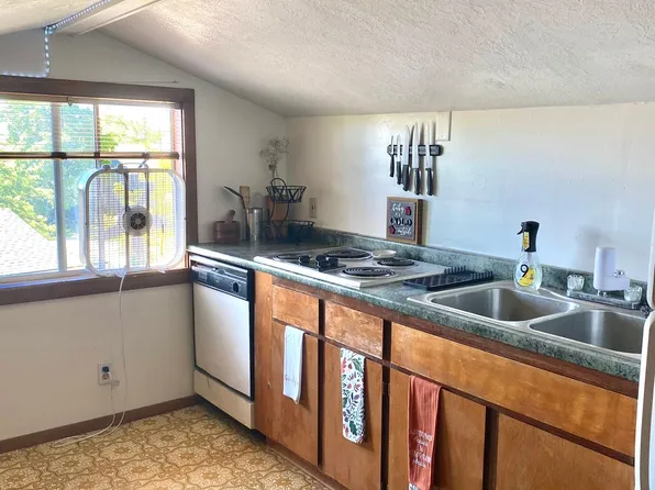1630 Geary St #B, Reno, NV 89503