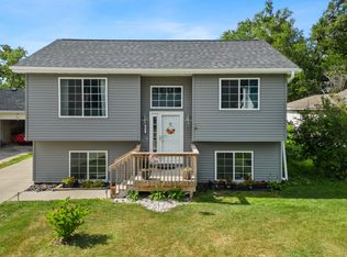 321 E Leland Ave, Des Moines, IA 50315
