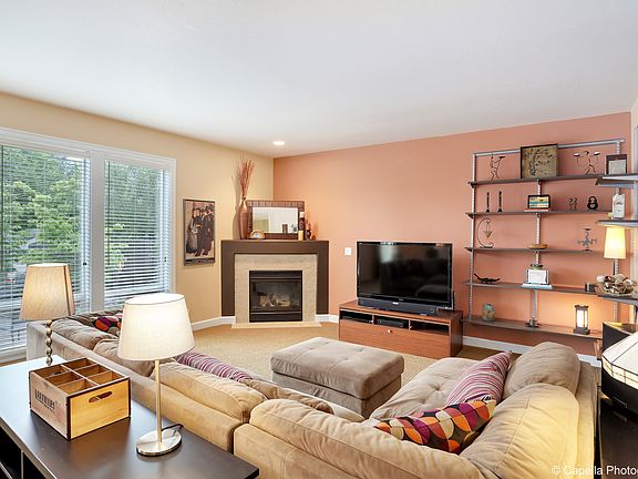 3rd image of 1253 SE 63rd Ln