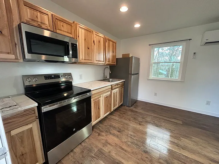 134 Banjo Ct — Photo 3