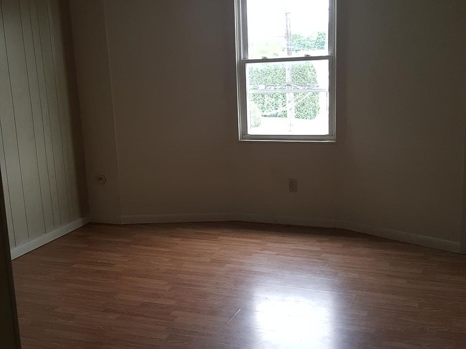 2nd image of 201 N Broad Mountain Ave #2