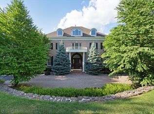 1 Charlotte Hill Dr, Bernardsville, NJ 07924