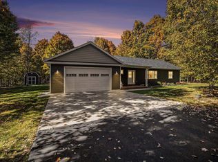 2694 Algonquin, Interlochen, MI 49643